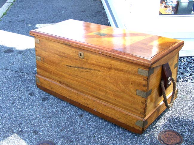 An Outstanding China Trade period Camphorwood Seaman's Chest with Ivory Inlaid Cleats circa 1830 — image 4
